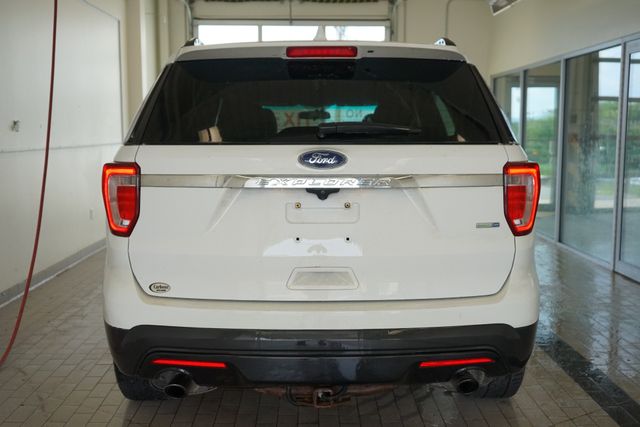 Thumbnail: 2017 Ford Explorer - 12