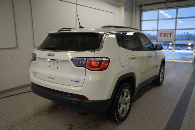 Thumbnail: 2018 Jeep Compass - 14