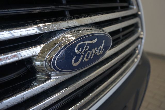 Thumbnail: 2018 Ford Transit Series - 17