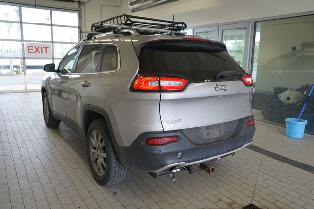 Thumbnail: 2018 Jeep Cherokee - 11