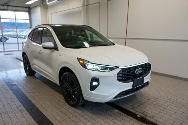 Thumbnail: 2025 Ford Escape - 8