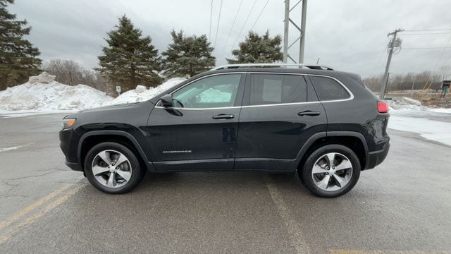 Thumbnail: 2019 Jeep Cherokee - 6
