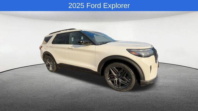 2025 Ford Explorer ST 2