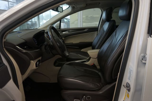 Thumbnail: 2019 Lincoln MKC - 20