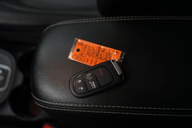 Thumbnail: 2021 Jeep Cherokee - 26