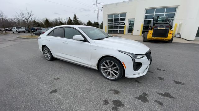 Thumbnail: 2022 Cadillac CT4 - 2