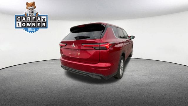 Thumbnail: 2025 Mitsubishi Outlander - 8