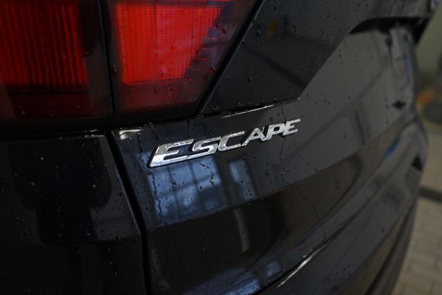Thumbnail: 2019 Ford Escape - 13