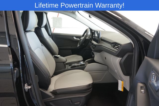 Thumbnail: 2025 Ford Escape - 32