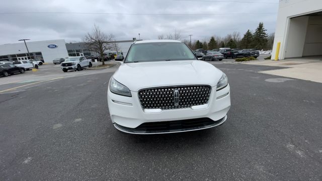 Thumbnail: 2022 Lincoln Corsair - 3