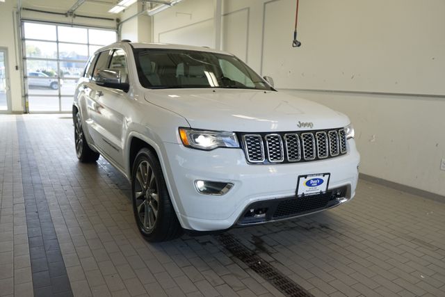 Thumbnail: 2018 Jeep Grand Cherokee - 17