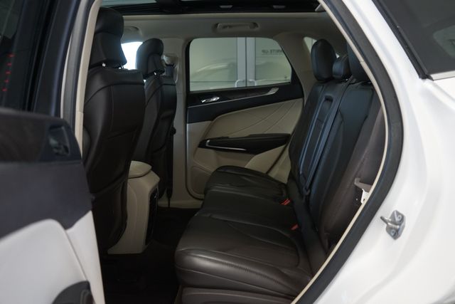 Thumbnail: 2019 Lincoln MKC - 28