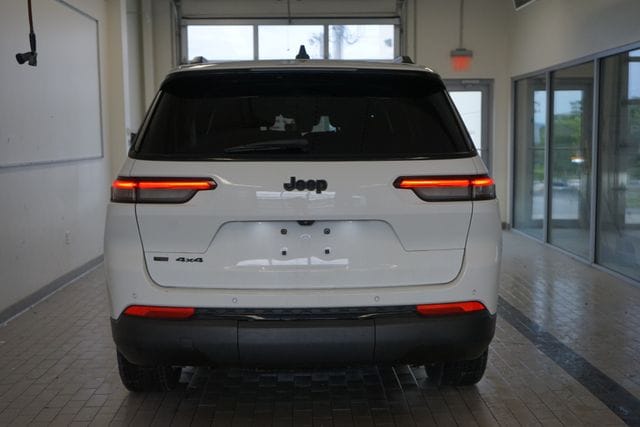 Thumbnail: 2021 Jeep Grand Cherokee L - 11