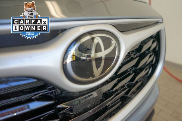 Thumbnail: 2022 Toyota Highlander - 17