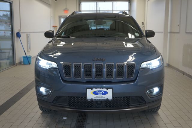 Thumbnail: 2021 Jeep Cherokee - 17