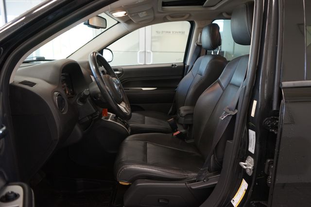 Thumbnail: 2015 Jeep Compass - 20