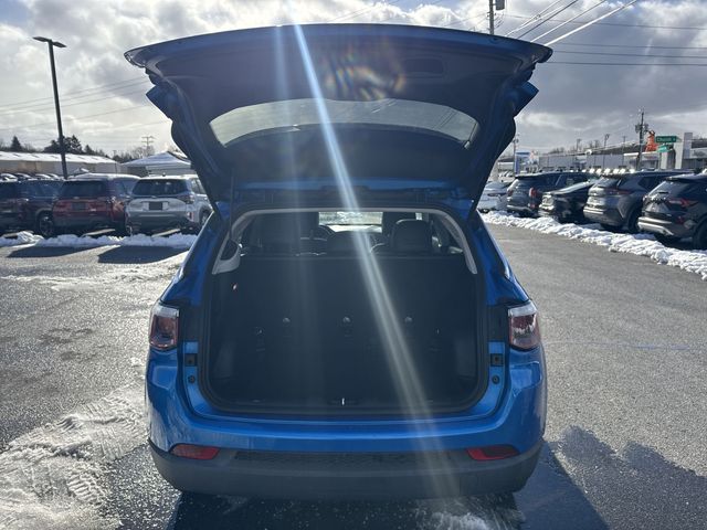 Thumbnail: 2018 Jeep Compass - 27