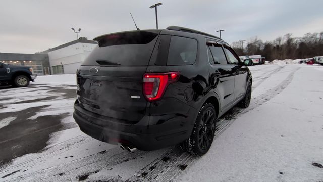Thumbnail: 2019 Ford Explorer - 9