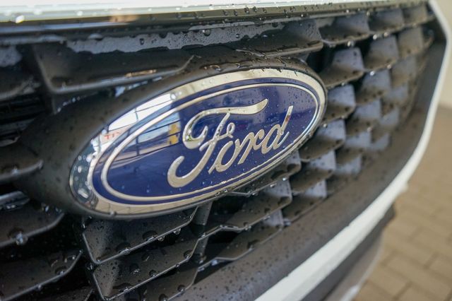 Thumbnail: 2025 Ford Escape - 10