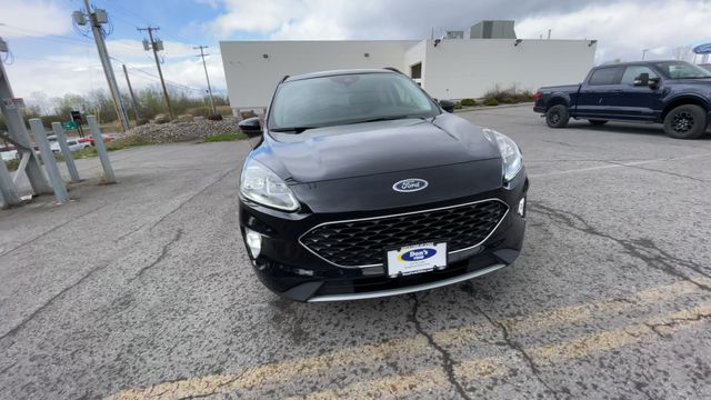 Thumbnail: 2022 Ford Escape - 3