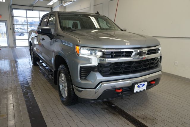 Thumbnail: 2023 Chevrolet Silverado 1500 - 17