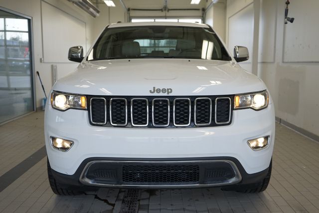 Thumbnail: 2020 Jeep Grand Cherokee - 17