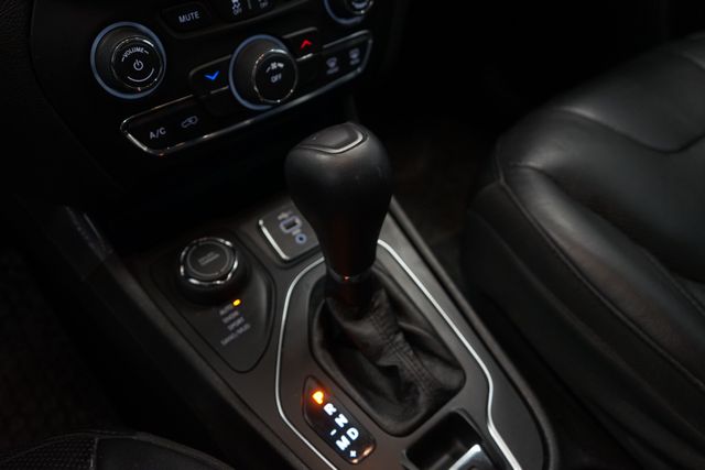 Thumbnail: 2021 Jeep Cherokee - 26