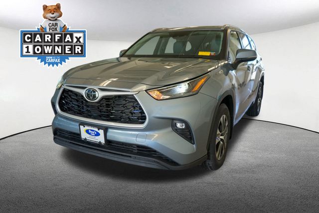 2022 Toyota Highlander XLE -
                  Utica, NY