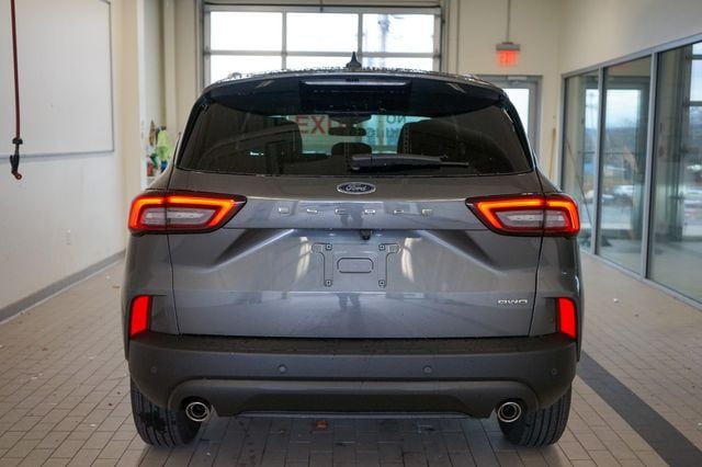 Thumbnail: 2025 Ford Escape - 3