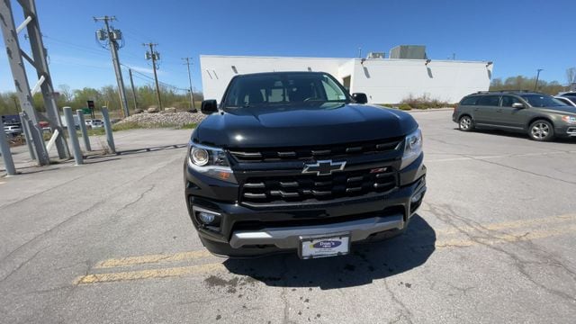 Thumbnail: 2022 Chevrolet Colorado - 3