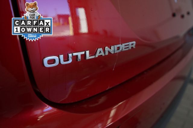 Thumbnail: 2025 Mitsubishi Outlander - 12