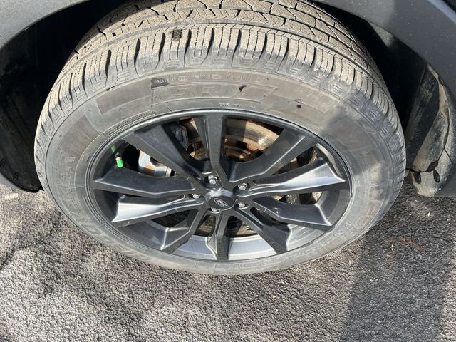 Thumbnail: 2017 Ford Explorer - 13