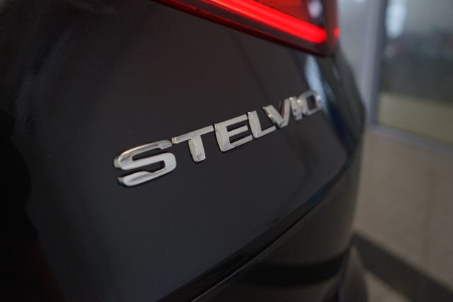 Thumbnail: 2018 Alfa Romeo Stelvio - 13