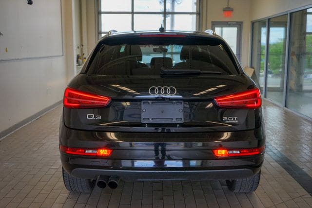 Thumbnail: 2017 Audi Q3 - 12