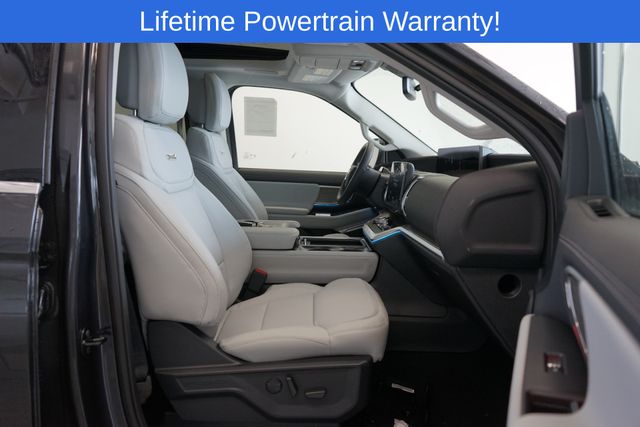 Thumbnail: 2026 Ford Expedition - 31