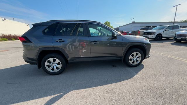 Thumbnail: 2020 Toyota RAV4 - 9