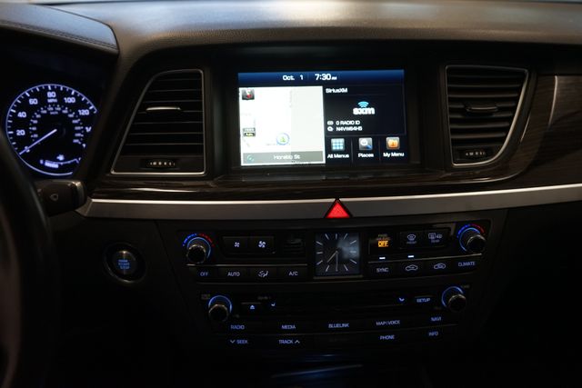 Thumbnail: 2015 Hyundai Genesis - 20