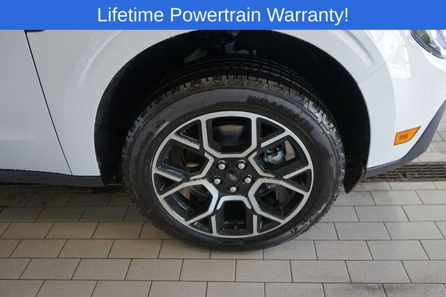 Thumbnail: 2026 Ford Maverick - 16