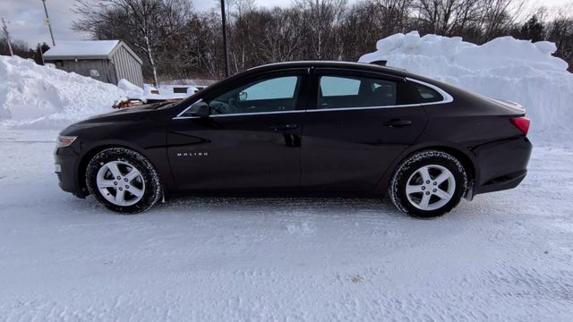 Thumbnail: 2021 Chevrolet Malibu - 6