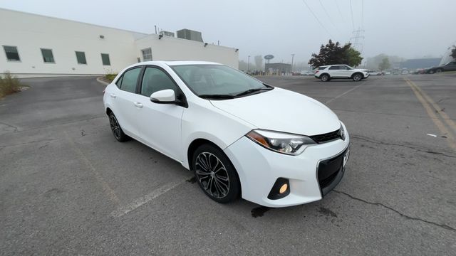 Thumbnail: 2016 Toyota Corolla - 2
