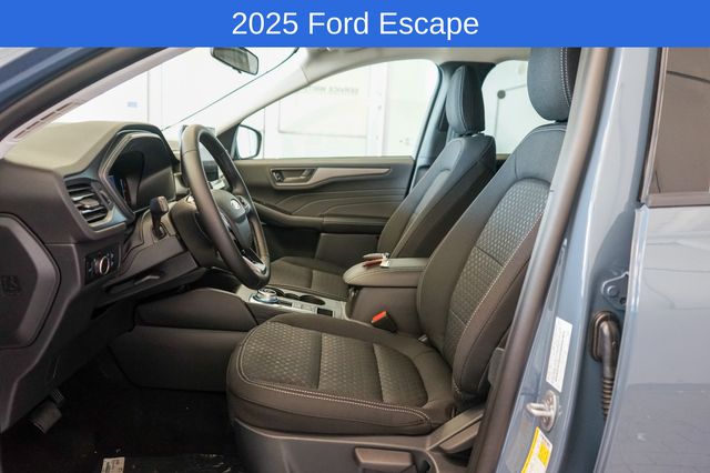Thumbnail: 2025 Ford Escape - 20