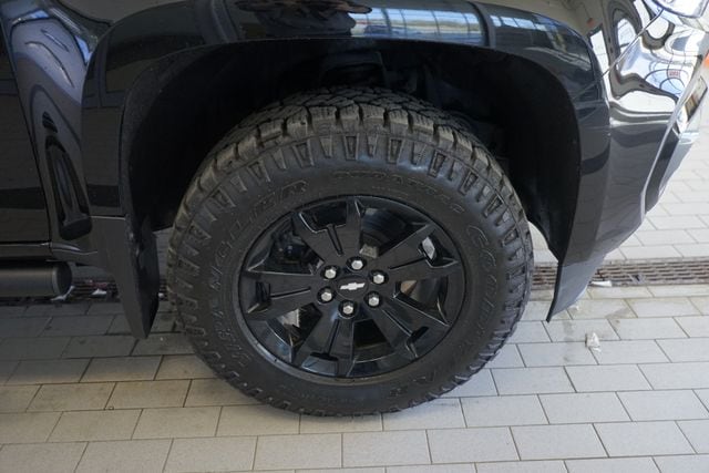 Thumbnail: 2022 Chevrolet Colorado - 17