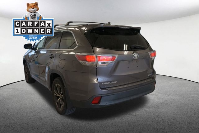 Thumbnail: 2016 Toyota Highlander - 10