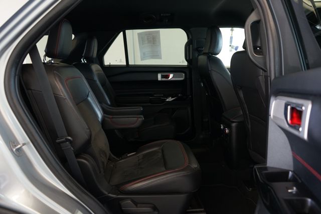 Thumbnail: 2022 Ford Explorer - 31