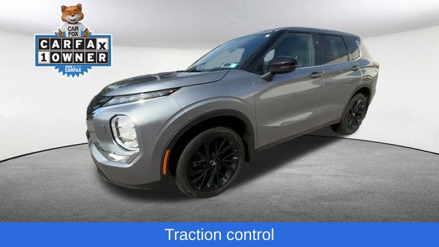 2023 Mitsubishi Outlander Black Edition 4