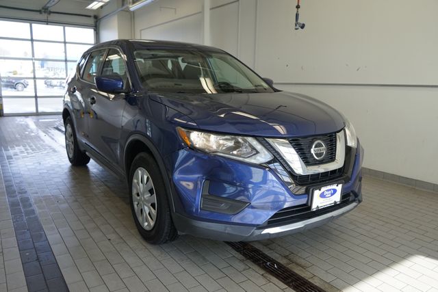 Thumbnail: 2018 Nissan Rogue - 16