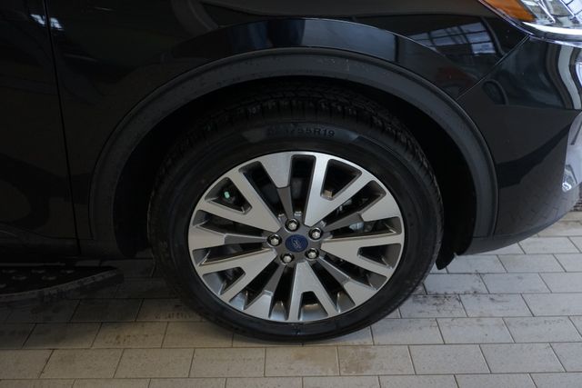 Thumbnail: 2022 Ford Escape - 17