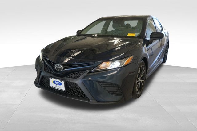 Thumbnail: 2018 Toyota Camry - 1