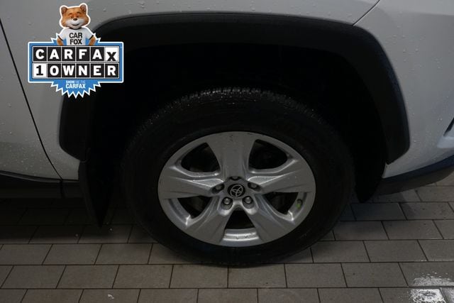 Thumbnail: 2021 Toyota RAV4 - 7