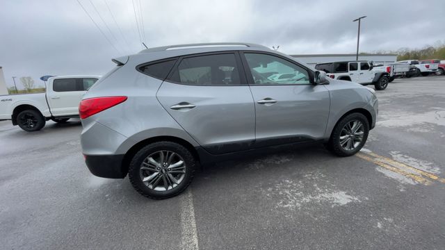 Thumbnail: 2015 Hyundai Tucson - 10